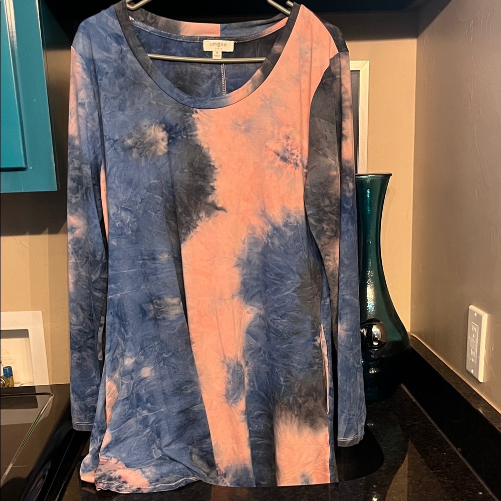 Umgee Blue & Pink Tie-Dye Long Sleeve Scoop Neck tunic/ mini dress